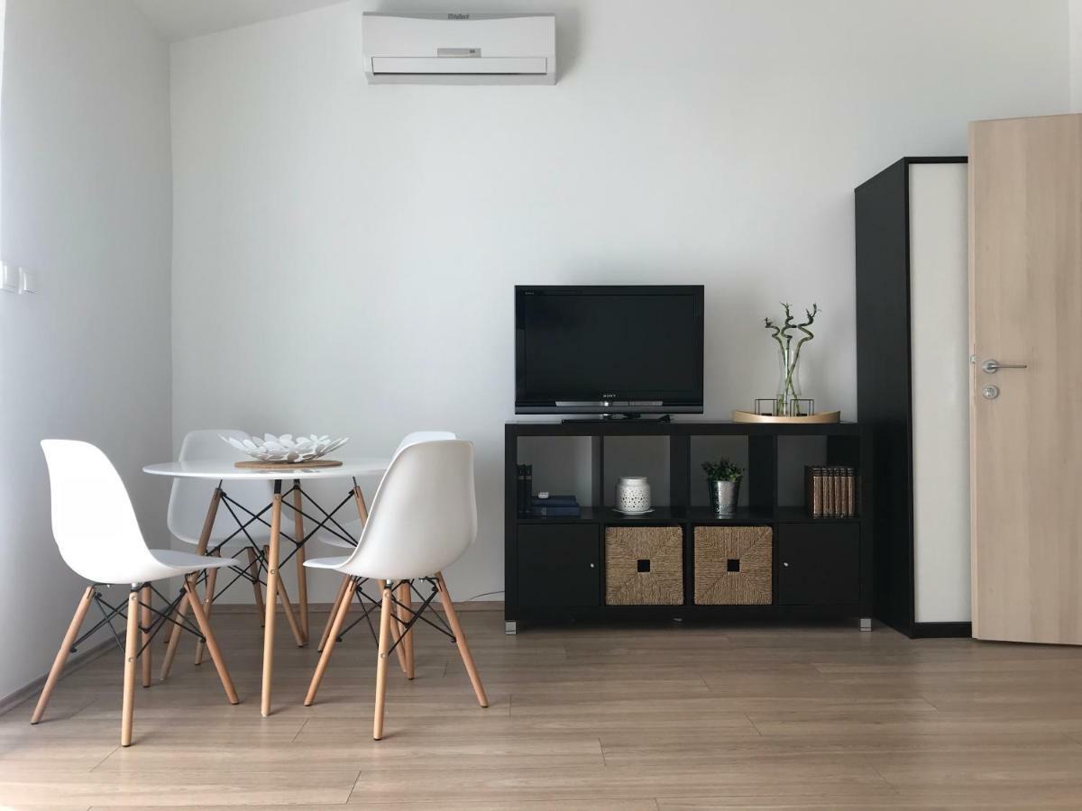 N&N Apartments Jadranovo Kültér fotó