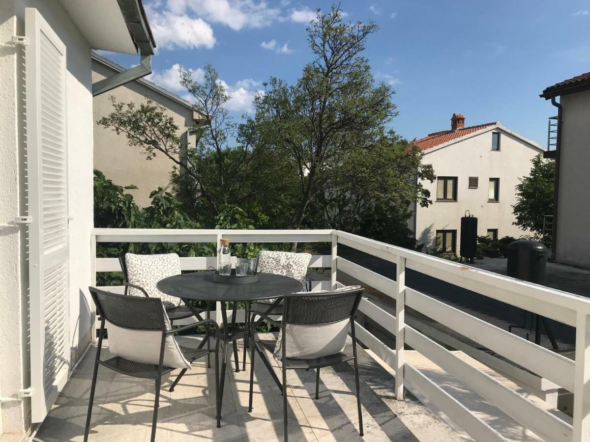 N&N Apartments Jadranovo Kültér fotó